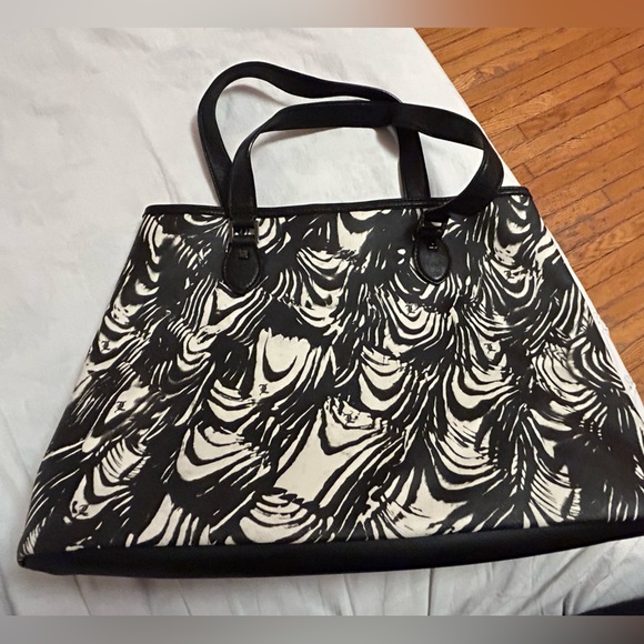 LAMB Gwen Stefani - black and white pattern tote bag - USED - Picture 3 of 8